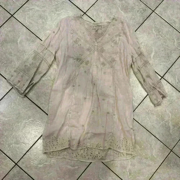 Johnny Was Dresses & Skirts - Johnny Was Workshop Linen Cotton Embroidered Tunic Dress w/side slits Size XS